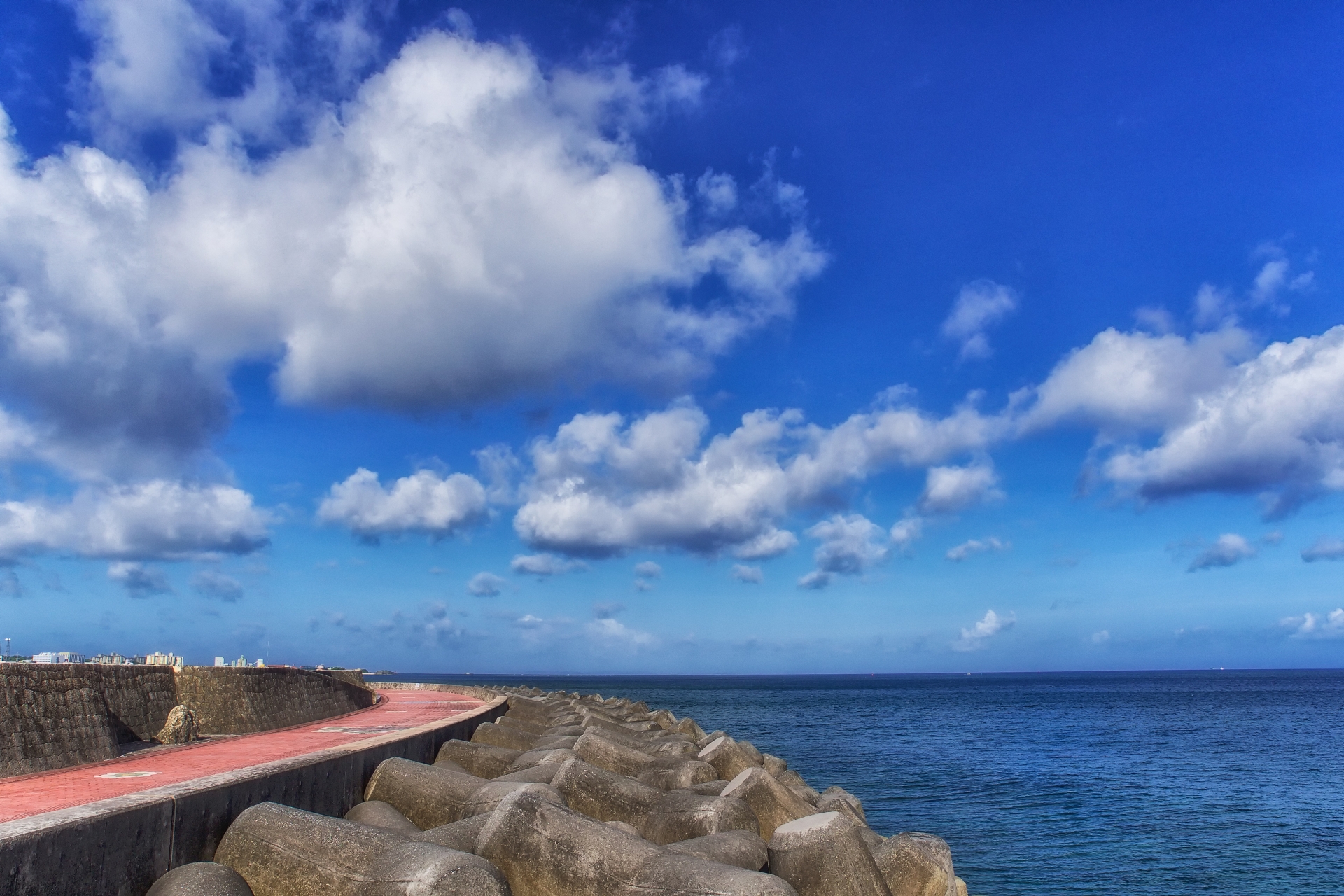 沖縄旅行は何がメリットなの？